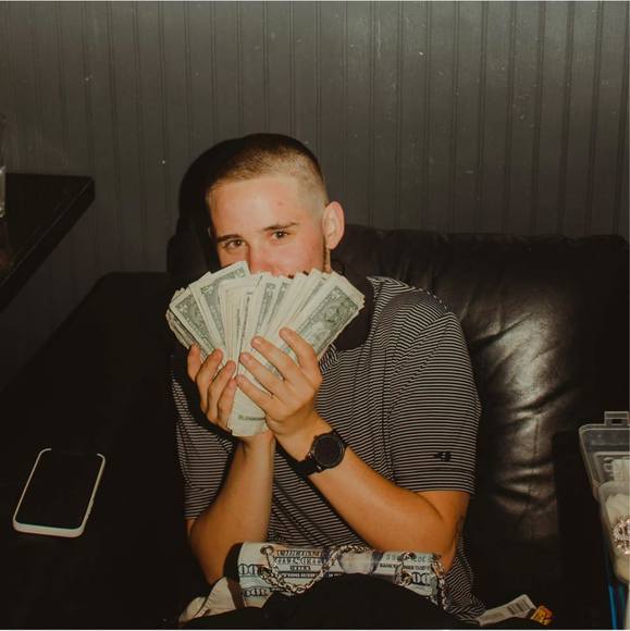 Meet your Posher, Benjamin - Picture 1 of 1